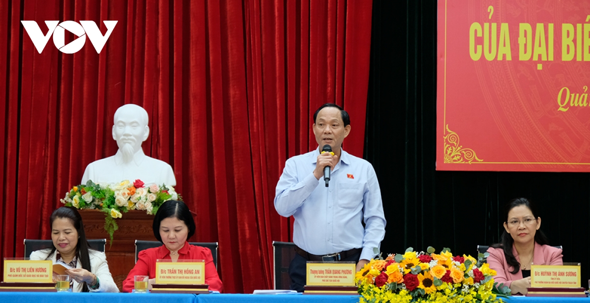Phó Chủ tịch Quốc hội: "Trang bị hiện đại mà không có người làm, lãng phí quá!"